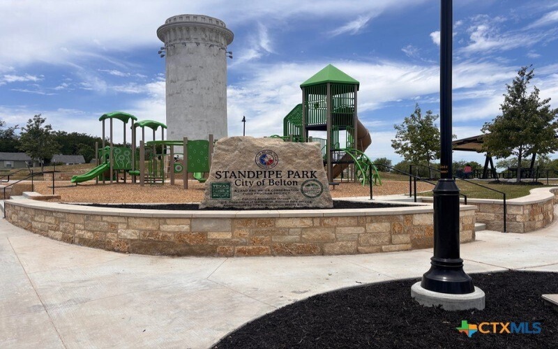 395 W Avenue J, Belton, TX 76513, 6 Bedrooms Bedrooms, ,5 BathroomsBathrooms,Residential Multi Family,For Sale,395 W Avenue J,0,600439