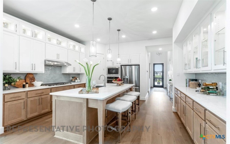 540 High Summit Drive, Georgetown, TX 78628, 5 Bedrooms Bedrooms, ,6 BathroomsBathrooms,Residential,For Sale,540 High Summit Drive,0,600477