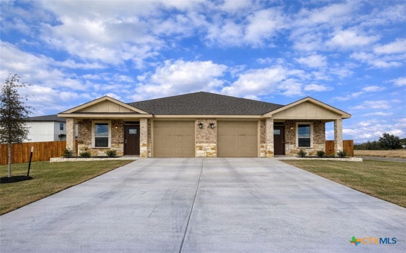 202 Adley Avenue, Copperas Cove, TX 76522, 6 Bedrooms Bedrooms, ,5 BathroomsBathrooms,Residential Multi Family,For Sale,202 Adley Avenue,0,600507