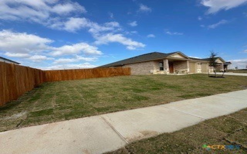 202 Adley Avenue, Copperas Cove, TX 76522, 6 Bedrooms Bedrooms, ,5 BathroomsBathrooms,Residential Multi Family,For Sale,202 Adley Avenue,0,600507