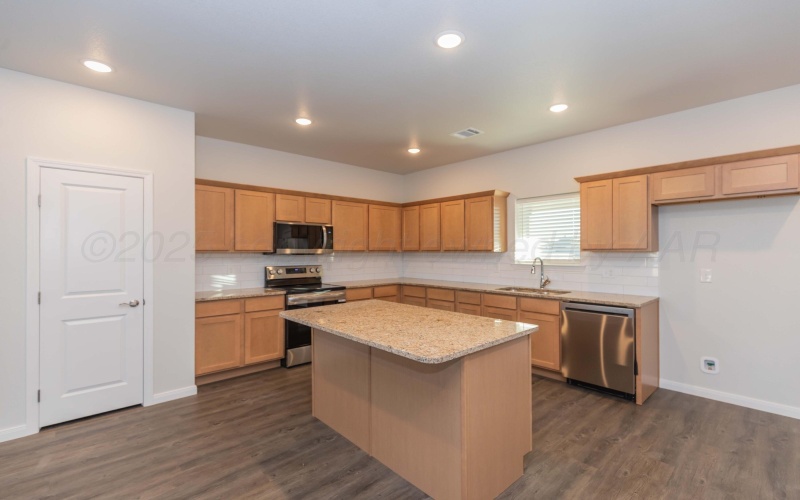 7511 Beck Drive, Amarillo, TX 79119, 3 Bedrooms Bedrooms, ,2 BathroomsBathrooms,Residential,For Sale,7511 Beck Drive,0,25-10218