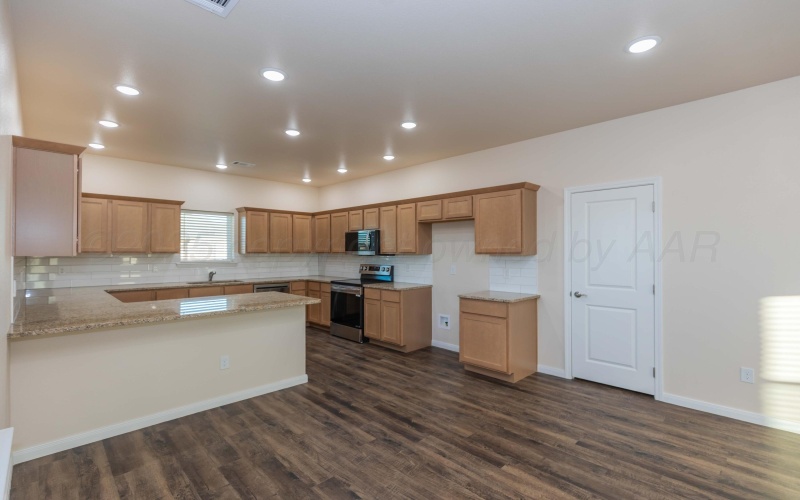 7607 Beck Drive, Amarillo, TX 79119, 3 Bedrooms Bedrooms, ,2 BathroomsBathrooms,Residential,For Sale,7607 Beck Drive,0,25-10223