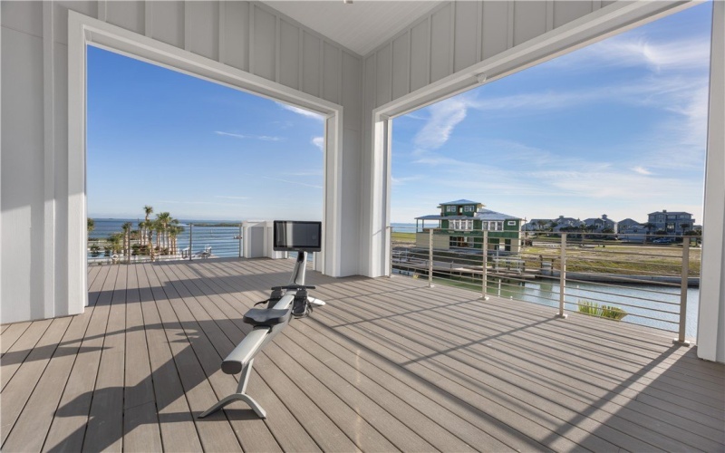 305 Estes Drive, Rockport, TX 78382, 6 Bedrooms Bedrooms, ,5 BathroomsBathrooms,Residential,For Sale,305 Estes Drive,0,469088