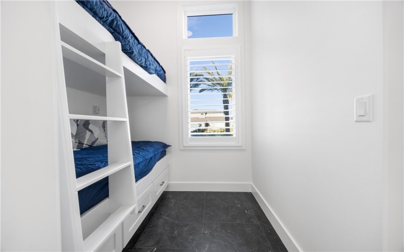 305 Estes Drive, Rockport, TX 78382, 6 Bedrooms Bedrooms, ,5 BathroomsBathrooms,Residential,For Sale,305 Estes Drive,0,469088