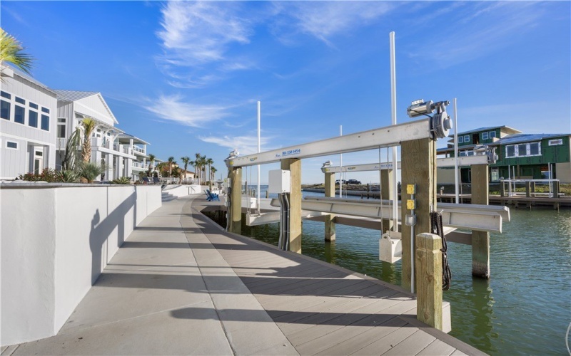 305 Estes Drive, Rockport, TX 78382, 6 Bedrooms Bedrooms, ,5 BathroomsBathrooms,Residential,For Sale,305 Estes Drive,0,469088