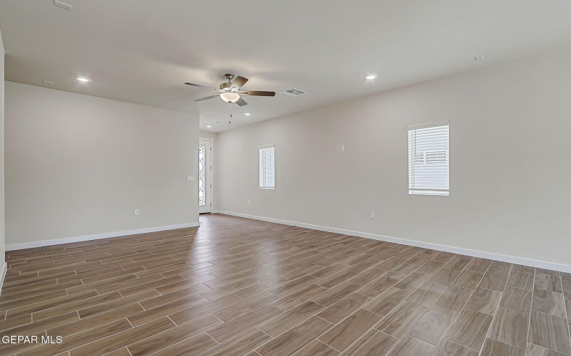 5744 Adamsville Avenue, El Paso, TX 79934, 3 Habitaciones Habitaciones , ,1 BañoBaños,Residential,En Venta,5744 Adamsville Avenue,0,935438