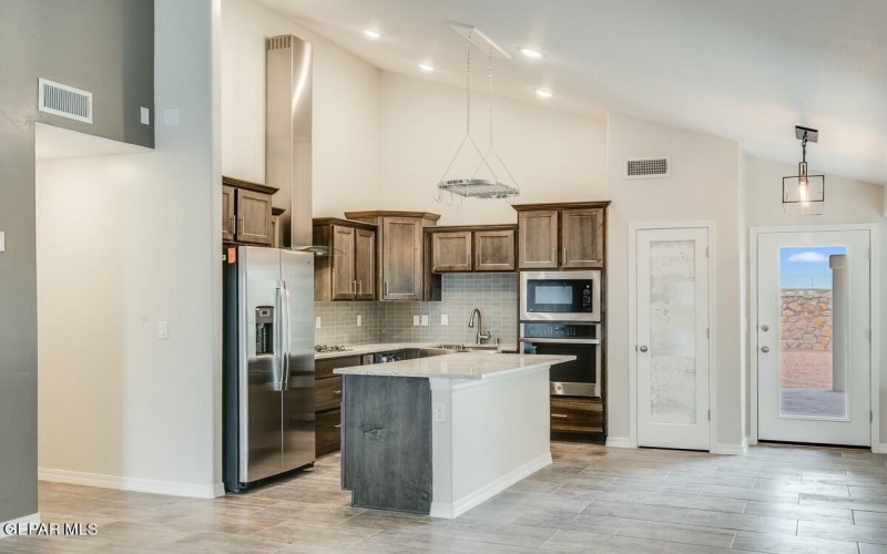 6064 Fall Ridge Street, Sunland Park, NM 88008, 4 Habitaciones Habitaciones , ,2 BañosBaños,Residential,En Venta,6064 Fall Ridge Street,0,935440