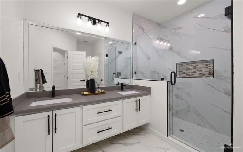 1801 Foxtail Street, Donna, TX 78537, 3 Bedrooms Bedrooms, ,2 BathroomsBathrooms,Residential,For Sale,1801 Foxtail Street,0,490531