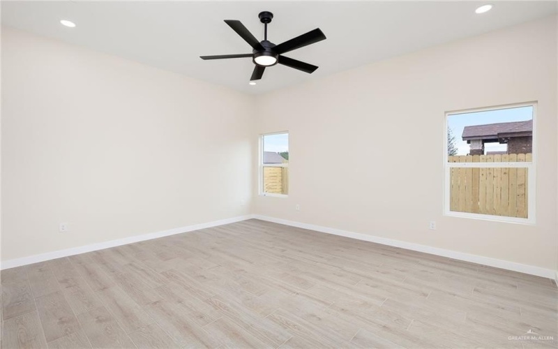 2328 Thornton Avenue, Mission, TX 78574, 3 Habitaciones Habitaciones , ,2 BañosBaños,Residential,En Venta,2328 Thornton Avenue,0,490560