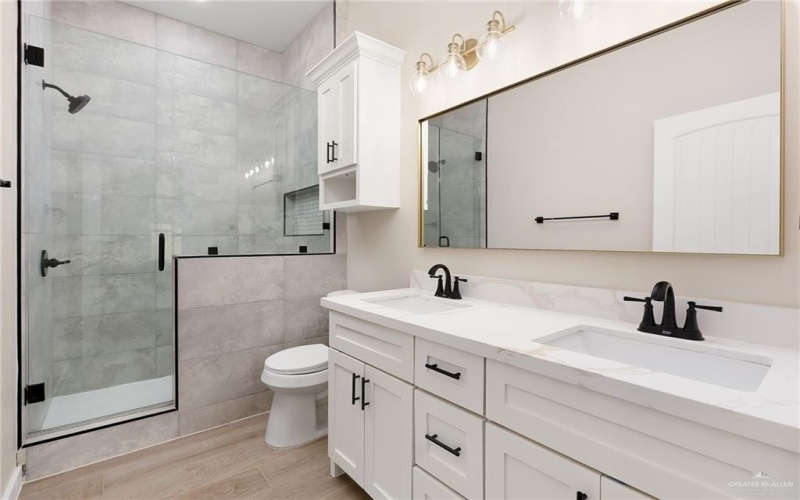 2328 Thornton Avenue, Mission, TX 78574, 3 Habitaciones Habitaciones , ,2 BañosBaños,Residential,En Venta,2328 Thornton Avenue,0,490560