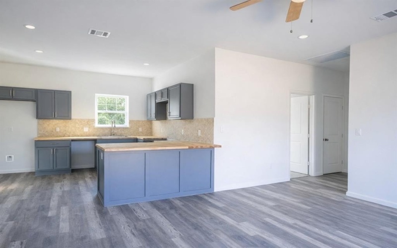 5408 eLGIN Street, Fort Worth, TX 76105, 3 Bedrooms Bedrooms, ,2 BathroomsBathrooms,Residential,For Sale,5408 eLGIN Street,0,21130788