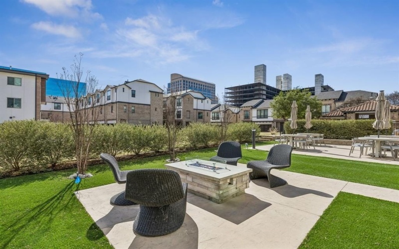 13900 Noel Road #202, Dallas, TX 75240, 2 Habitaciones Habitaciones , ,2 BañosBaños,Residential,En Venta,13900 Noel Road,0,21134773