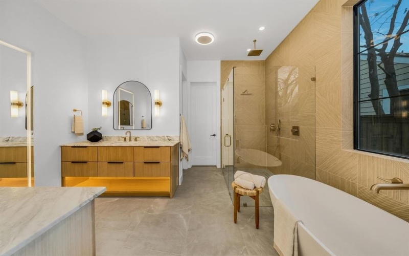 8714 San Fernando Way, Dallas, TX 75218, 5 Bedrooms Bedrooms, ,6 BathroomsBathrooms,Residential,For Sale,8714 San Fernando Way,0,21134974