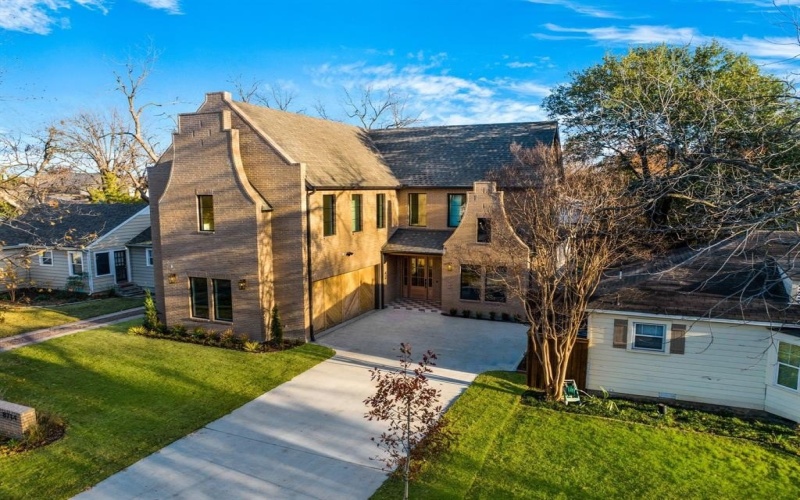 8714 San Fernando Way, Dallas, TX 75218, 5 Bedrooms Bedrooms, ,6 BathroomsBathrooms,Residential,For Sale,8714 San Fernando Way,0,21134974