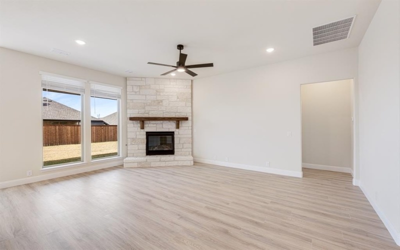 7741 Oakmeade Street, Joshua, TX 76058, 4 Habitaciones Habitaciones , ,3 BañosBaños,Residential,En Venta,7741 Oakmeade Street,0,21136812