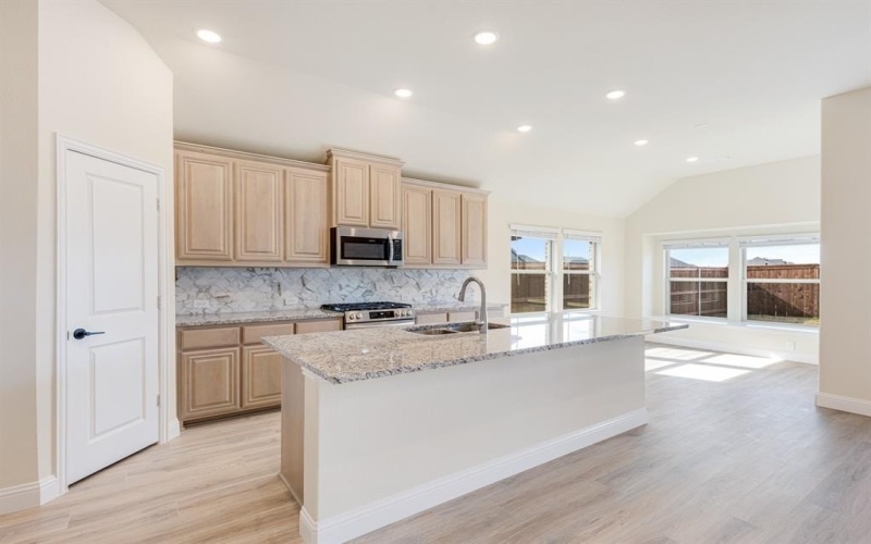 7741 Oakmeade Street, Joshua, TX 76058, 4 Habitaciones Habitaciones , ,3 BañosBaños,Residential,En Venta,7741 Oakmeade Street,0,21136812