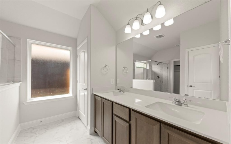 1640 Meadow Crest Drive, Aubrey, TX 76227, 3 Habitaciones Habitaciones , ,2 BañosBaños,Residential,En Venta,1640 Meadow Crest Drive,0,21136906