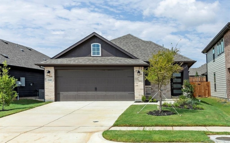 1640 Meadow Crest Drive, Aubrey, TX 76227, 3 Habitaciones Habitaciones , ,2 BañosBaños,Residential,En Venta,1640 Meadow Crest Drive,0,21136906