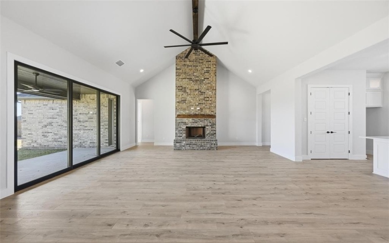 12984 Little Wolf, Godley, TX 76044, 3 Habitaciones Habitaciones , ,2 BañosBaños,Residential,En Venta,12984 Little Wolf,0,21137102