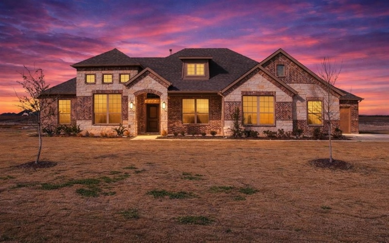 128 Lila Lake Drive, Waxahachie, TX 75165, 4 Bedrooms Bedrooms, ,2 BathroomsBathrooms,Residential,For Sale,128 Lila Lake Drive,0,21137103