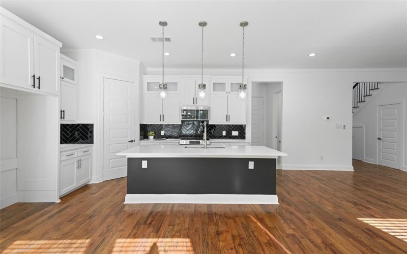 1320 Compton Street, Dallas, TX 75203, 4 Habitaciones Habitaciones , ,2 BañosBaños,Residential,En Venta,1320 Compton Street,0,21137106