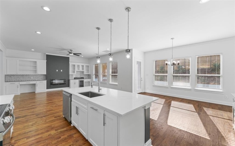 1320 Compton Street, Dallas, TX 75203, 4 Habitaciones Habitaciones , ,2 BañosBaños,Residential,En Venta,1320 Compton Street,0,21137106