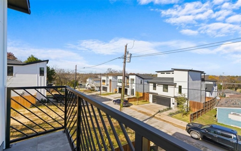 1320 Compton Street, Dallas, TX 75203, 4 Habitaciones Habitaciones , ,2 BañosBaños,Residential,En Venta,1320 Compton Street,0,21137106