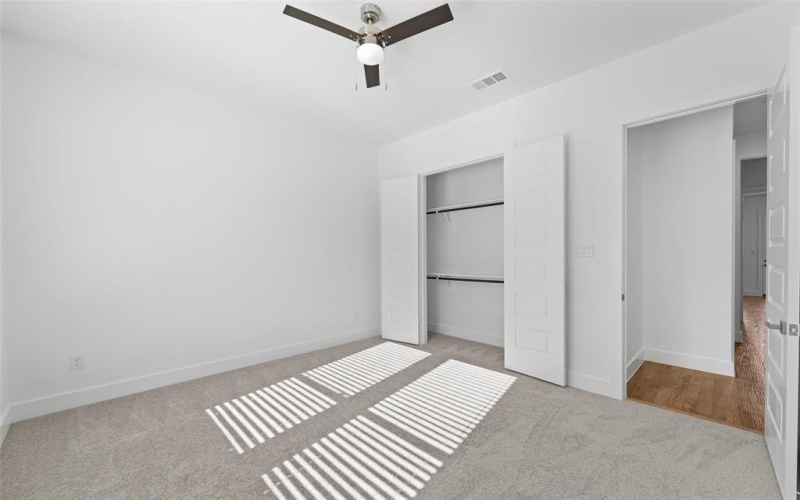 1320 Compton Street, Dallas, TX 75203, 4 Habitaciones Habitaciones , ,2 BañosBaños,Residential,En Venta,1320 Compton Street,0,21137106