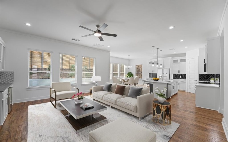 1320 Compton Street, Dallas, TX 75203, 4 Habitaciones Habitaciones , ,2 BañosBaños,Residential,En Venta,1320 Compton Street,0,21137106