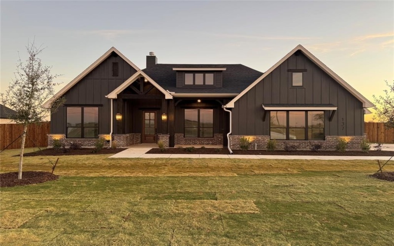 137 Red Fox, Godley, TX 76044, 3 Bedrooms Bedrooms, ,2 BathroomsBathrooms,Residential,For Sale,137 Red Fox,0,21137118