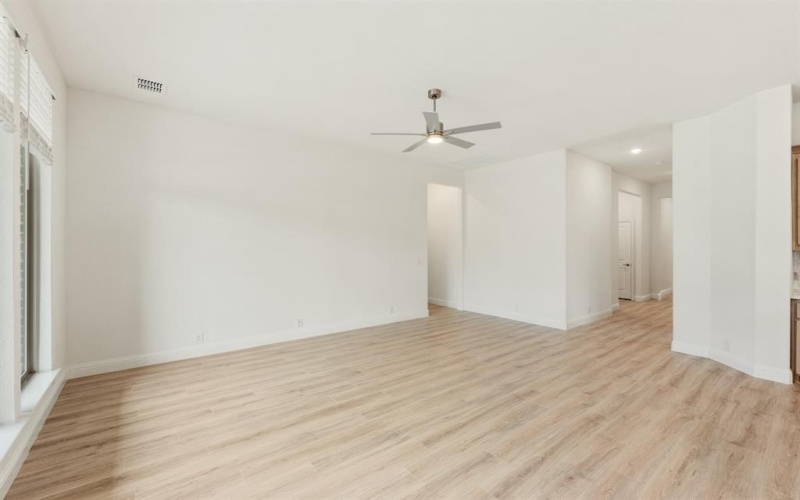 2808 Parkwood Circle, Denton, TX 76226, 4 Bedrooms Bedrooms, ,2 BathroomsBathrooms,Residential,For Sale,2808 Parkwood Circle,0,21137263