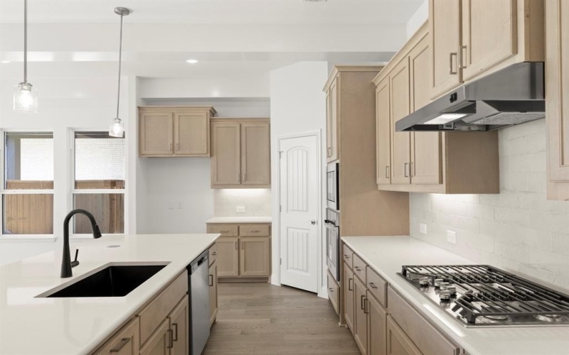 5516 Chevalier Way, Celina, TX 75009, 4 Bedrooms Bedrooms, ,3 BathroomsBathrooms,Residential,For Sale,5516 Chevalier Way,0,21137377