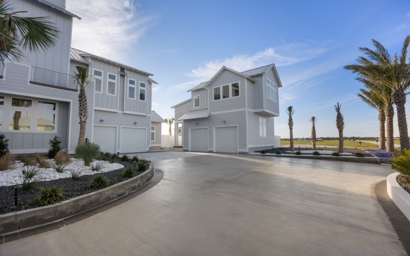 305 Estes Dr, ROCKPORT, TX 78382, 6 Habitaciones Habitaciones , ,5 BañosBaños,Residential,En Venta,305 Estes Dr,0,149235