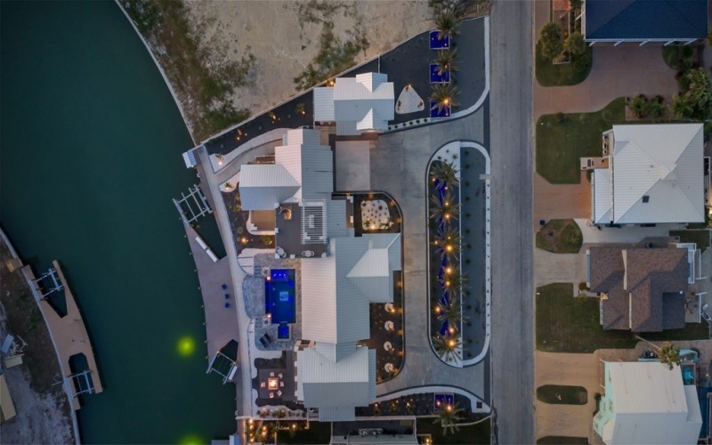 305 Estes Dr, ROCKPORT, TX 78382, 6 Habitaciones Habitaciones , ,5 BañosBaños,Residential,En Venta,305 Estes Dr,0,149235