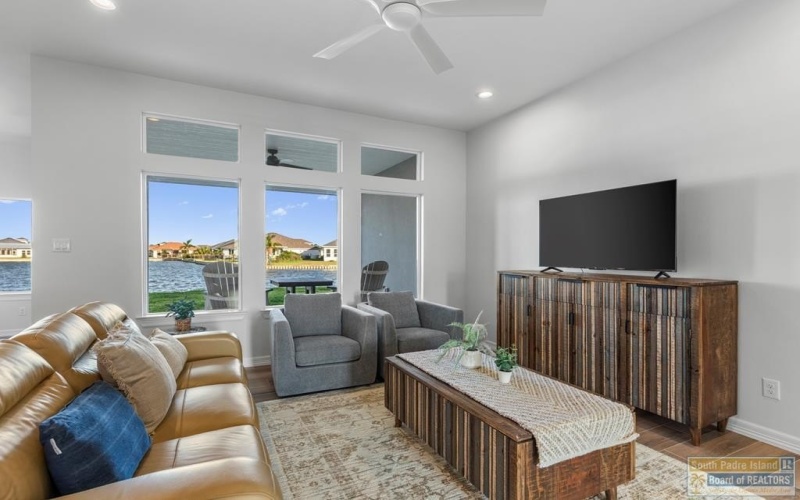 39 Arcos Gardens, Laguna Vista, TX 78578, 3 Bedrooms Bedrooms, ,3 BathroomsBathrooms,Residential,For Sale,39 Arcos Gardens,0,104680