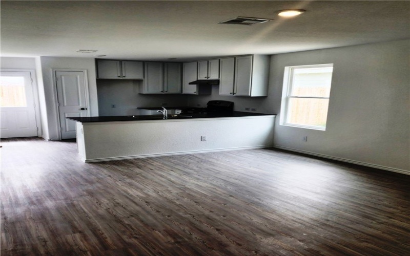 2726 Winterfell, Corpus Christi, TX 78415, 3 Habitaciones Habitaciones , ,2 BañosBaños,Residential,En Venta,2726 Winterfell,0,469081