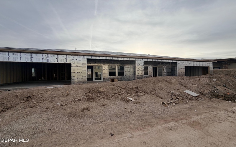 6433 TOIVOA Place, El Paso, TX 79932, ,Residential Multi Family,For Sale,6433 TOIVOA Place,0,935476