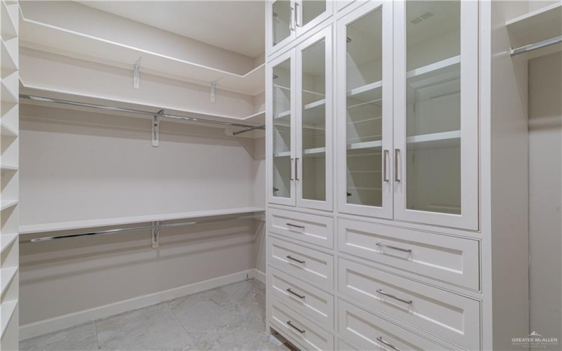 1574 Lion Lake Drive, Progreso Lakes, TX 78596, 4 Bedrooms Bedrooms, ,3 BathroomsBathrooms,Residential,For Sale,1574 Lion Lake Drive,0,490469