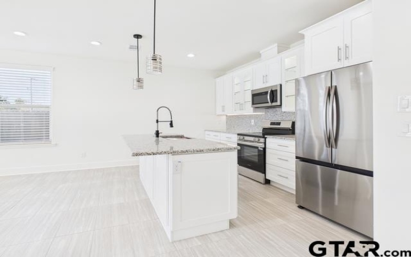 511 Richardson St, Athens, TX 75751, 4 Habitaciones Habitaciones , ,2 BañosBaños,Residential,En Venta,511 Richardson St,0,25018010