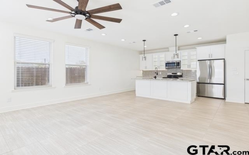 511 Richardson St, Athens, TX 75751, 4 Habitaciones Habitaciones , ,2 BañosBaños,Residential,En Venta,511 Richardson St,0,25018010