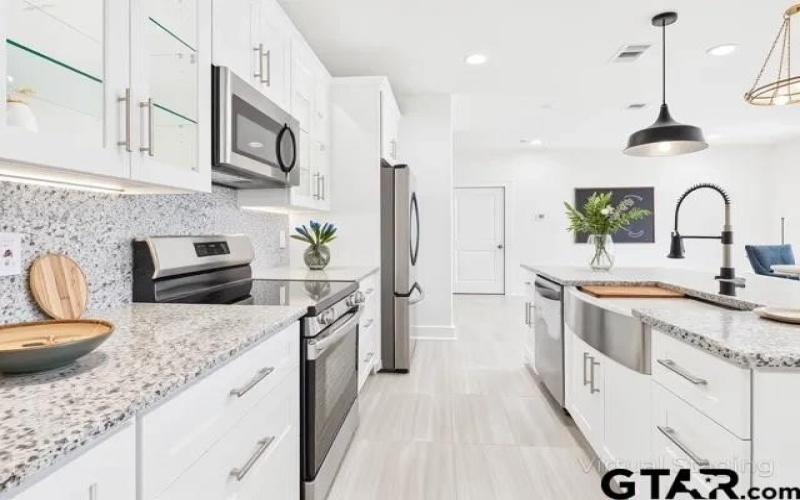 511 Richardson St, Athens, TX 75751, 4 Habitaciones Habitaciones , ,2 BañosBaños,Residential,En Venta,511 Richardson St,0,25018010