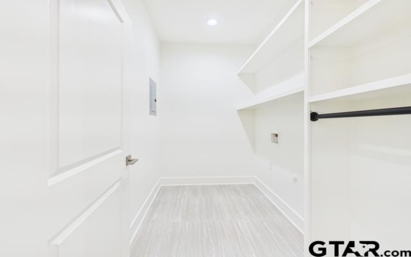 511 Richardson St, Athens, TX 75751, 4 Habitaciones Habitaciones , ,2 BañosBaños,Residential,En Venta,511 Richardson St,0,25018010