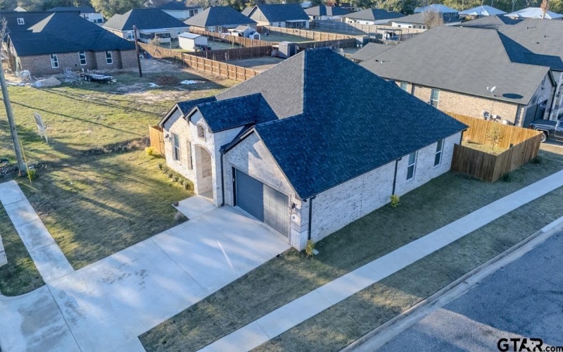 511 Richardson St, Athens, TX 75751, 4 Habitaciones Habitaciones , ,2 BañosBaños,Residential,En Venta,511 Richardson St,0,25018010