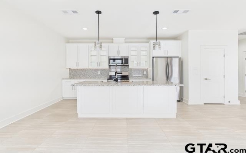 511 Richardson St, Athens, TX 75751, 4 Habitaciones Habitaciones , ,2 BañosBaños,Residential,En Venta,511 Richardson St,0,25018010