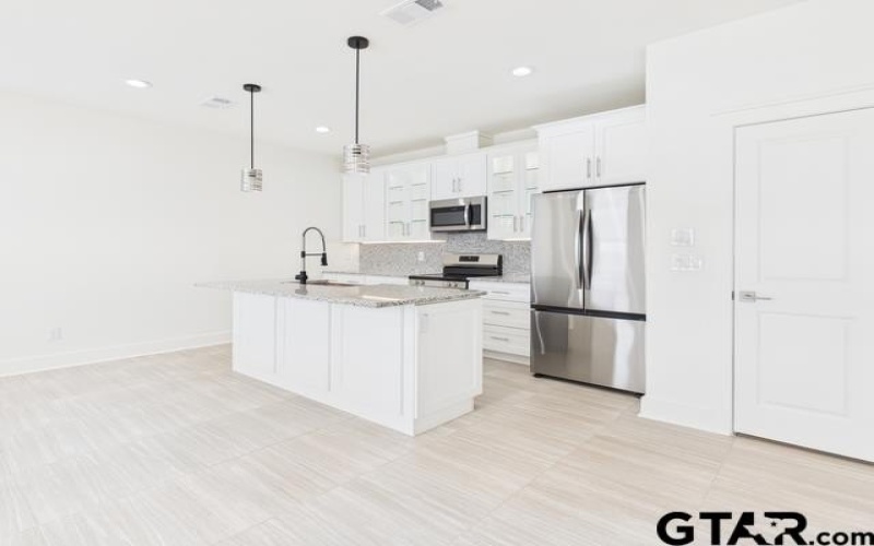 511 Richardson St, Athens, TX 75751, 4 Habitaciones Habitaciones , ,2 BañosBaños,Residential,En Venta,511 Richardson St,0,25018010