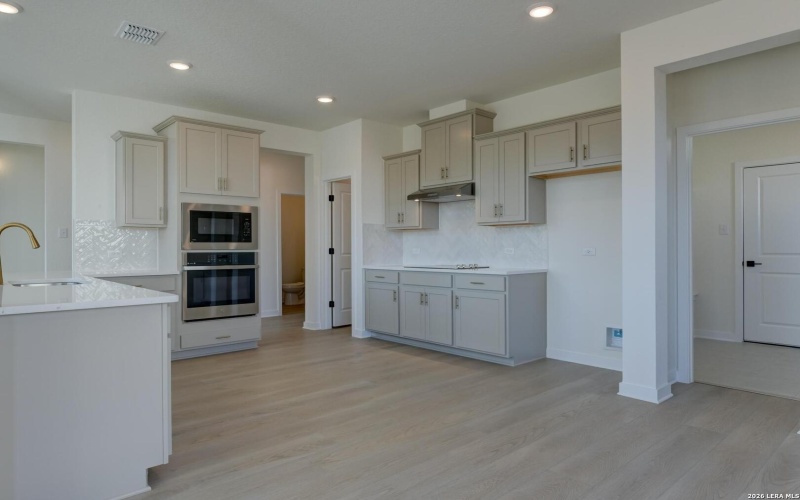 166 Mallorys Way, Castroville, TX 78009, 4 Bedrooms Bedrooms, ,3 BathroomsBathrooms,Residential,For Sale,166 Mallorys Way,0,1929781