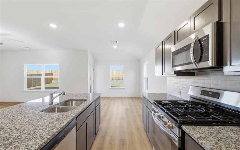 114 John Laurens Drive, Venus, TX 76084, 3 Habitaciones Habitaciones , ,2 BañosBaños,Residential,En Venta,114 John Laurens Drive,0,20919249