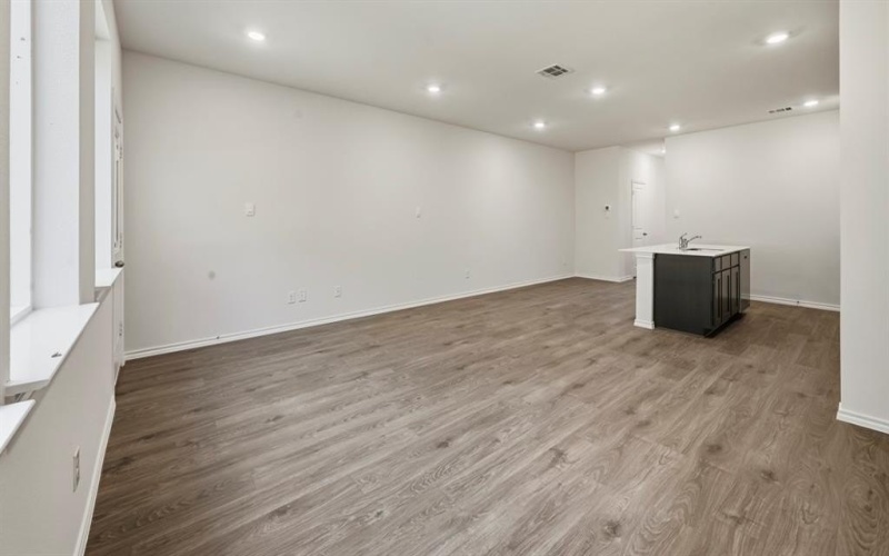 305 Tall Cedar Way, Princeton, TX 75407, 4 Habitaciones Habitaciones , ,2 BañosBaños,Residential,En Venta,305 Tall Cedar Way,0,21137780