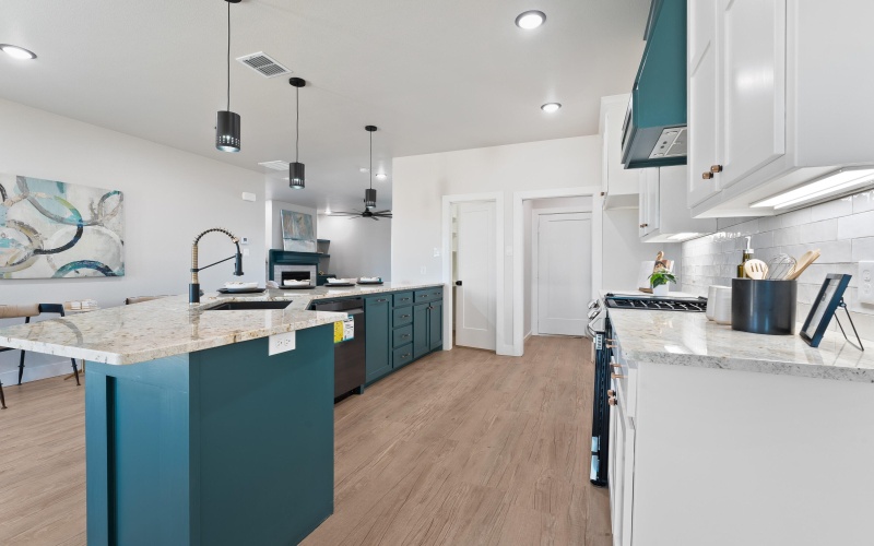 2123 Edgewood Street, Lubbock, TX 79415, 3 Bedrooms Bedrooms, ,2 BathroomsBathrooms,Residential,For Sale,2123 Edgewood Street,202550991