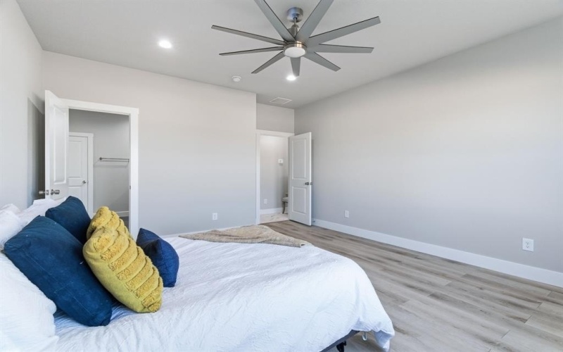 498 Cumberland Trail, Bridgeport, TX 76458, 3 Bedrooms Bedrooms, ,2 BathroomsBathrooms,Residential,For Sale,498 Cumberland Trail,0,21130129